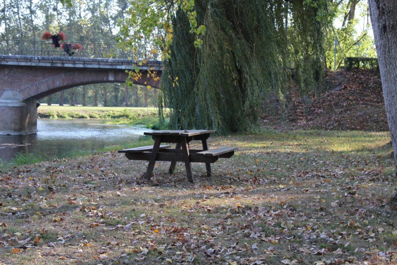 Brinon-sur-Sauldre Chez Santia 빌라 외부 사진
